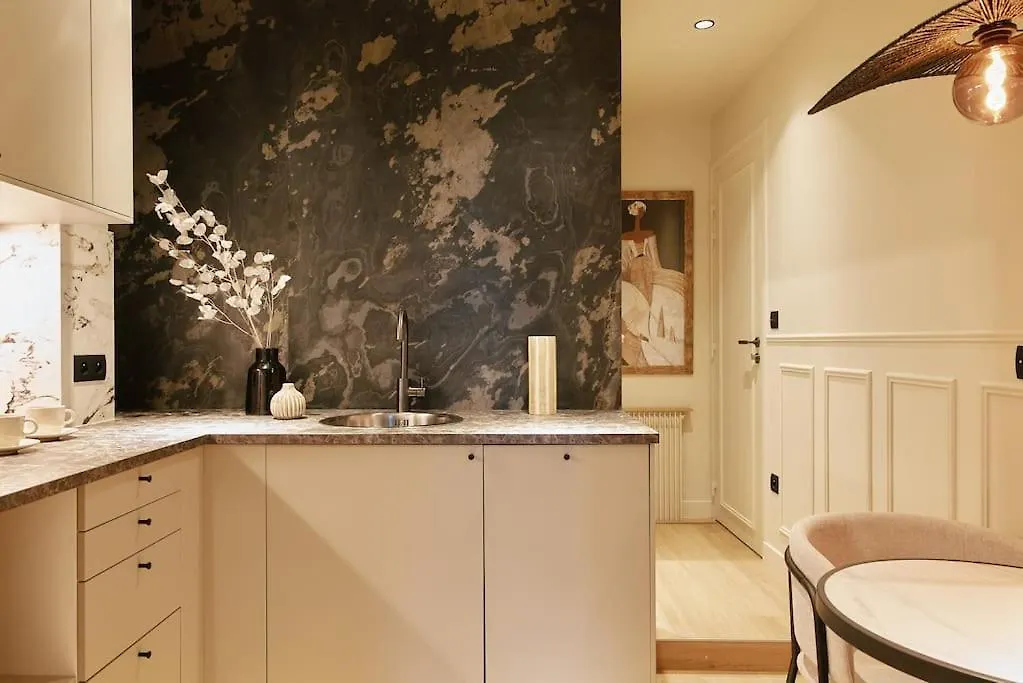 Daire Saint Lambert Suite - Duke Housing Paris Fransa